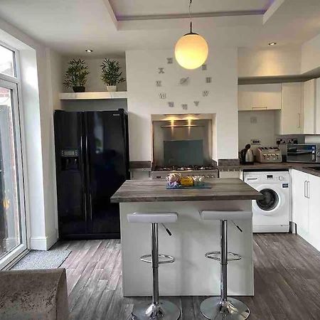 2 Bed Sleeps 6 Beach Retreat St Annes On Sea Vila Lytham St Annes Exterior foto